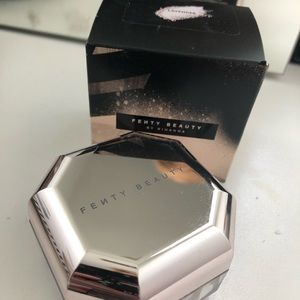 Fenty Beauty by Rihanna Pro Filt’r Setting Powder